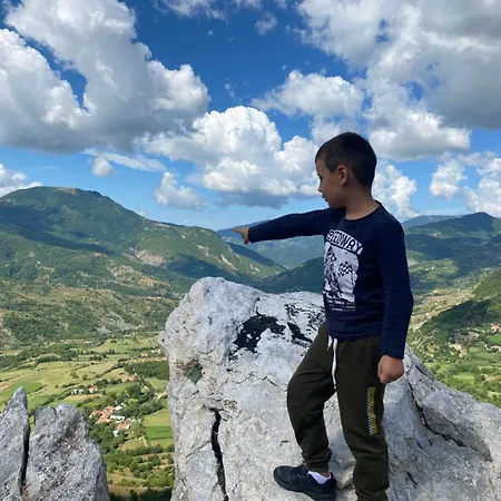 Disha Alojamento de Turismo Selvagem Tirana