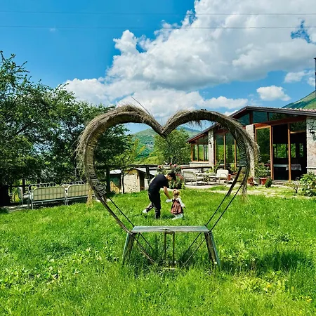 אכסניה Disha טיראנה