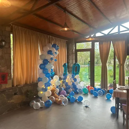Lodge Disha